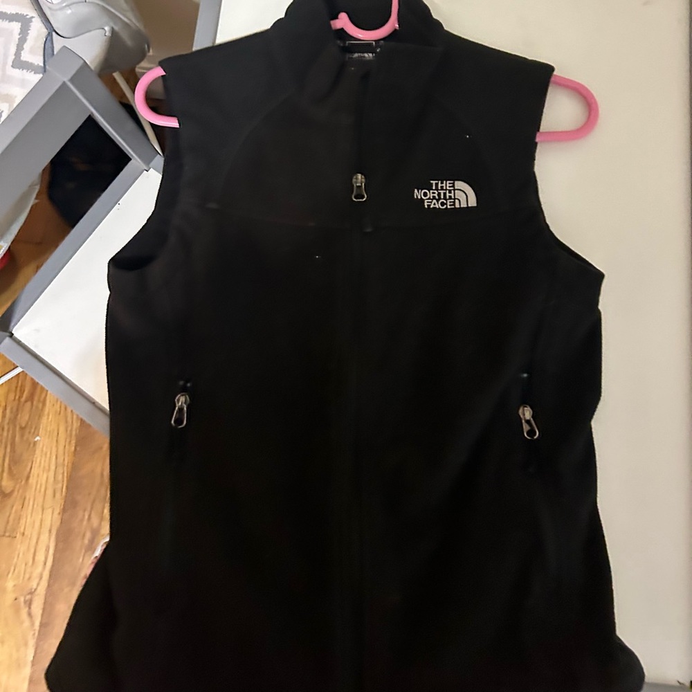 North face girls vest
